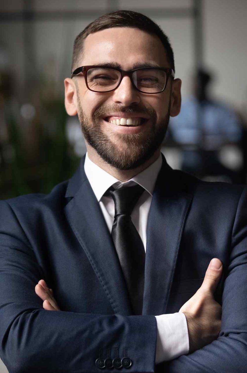 https://ihyafood.com/wp-content/uploads/2020/08/team_05-850x1280.jpg